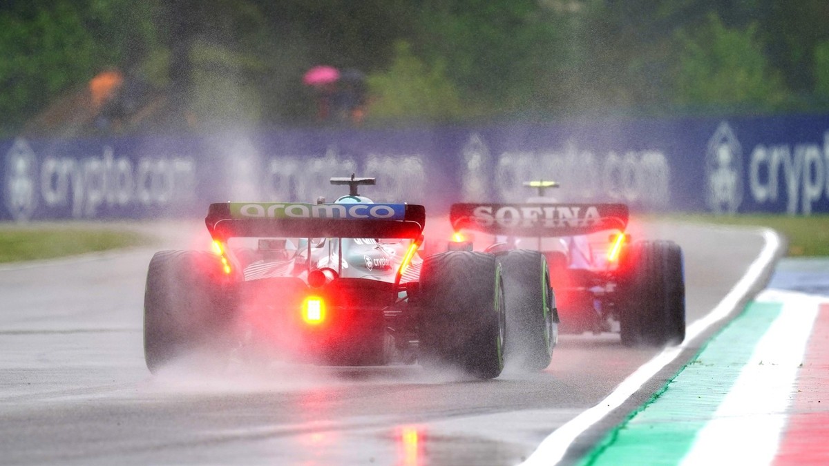 Le gare del weekend di Formula 1 a Imola sono annullate, la città è allagata