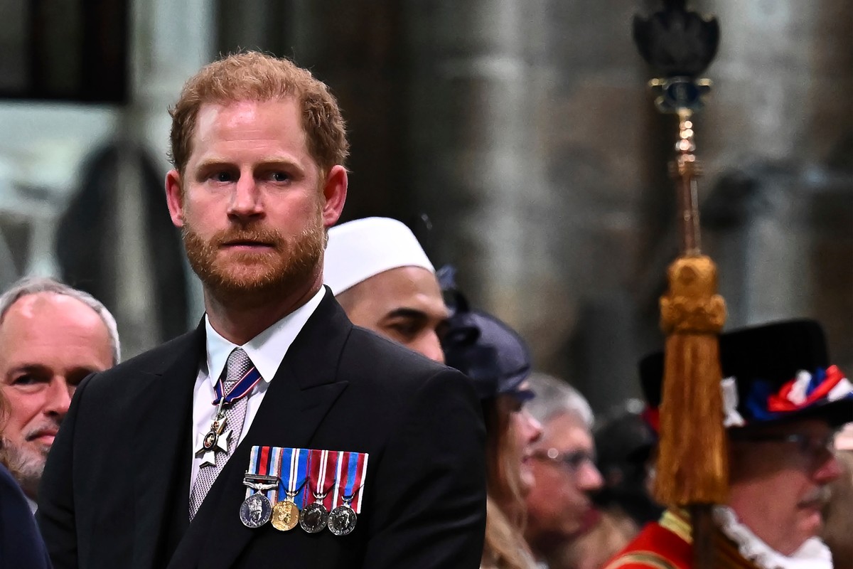 Prince Harry’s Money Woes and Possible Return to England: Black Sheep of the Royal Family