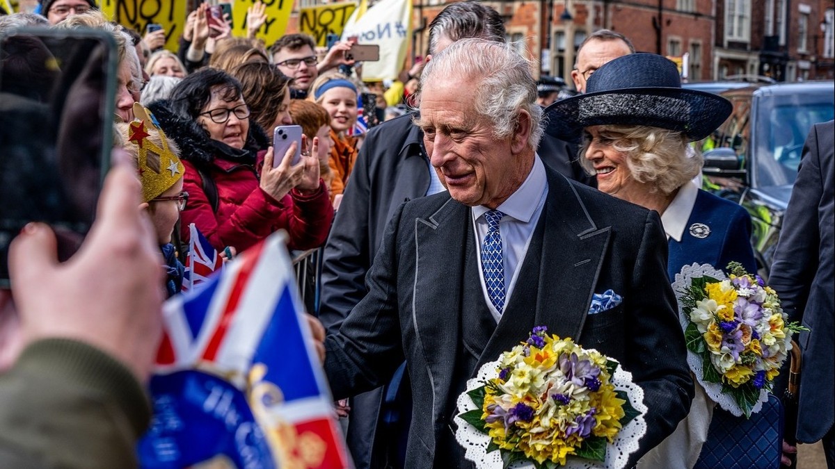 “The Coronation of King Charles III: Schedule, Tradition, and Surprises Revealed”