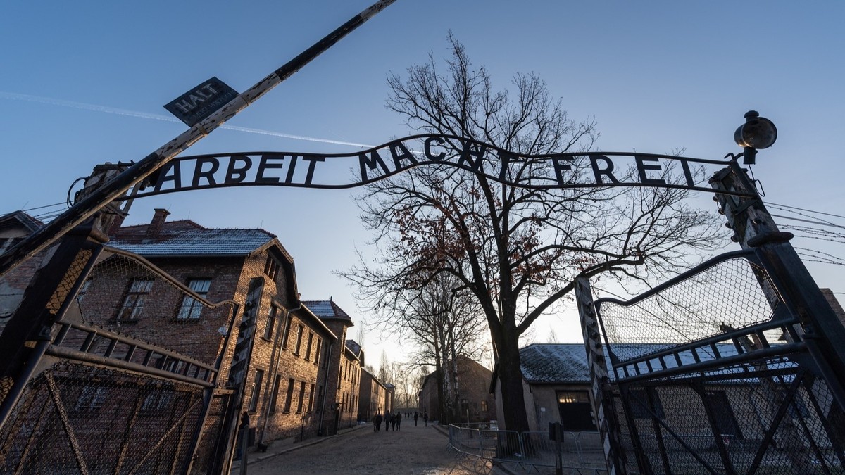 Mezinárodní den památky obětí holocaustu | TN.cz