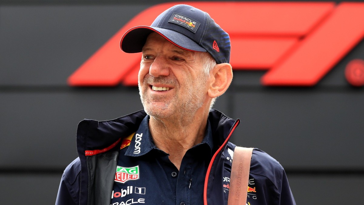 Red Bull a tout confirmé.  Adrian Newey prendra sa retraite de l’équipe autrichienne après la saison