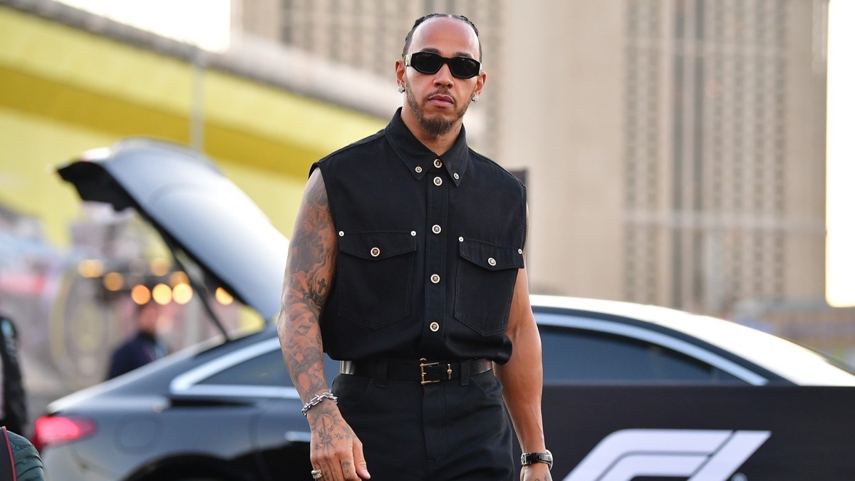 Dva měsíce a dost. Hamilton dal kopačky o 12 let starší hollywoodské hvězdě