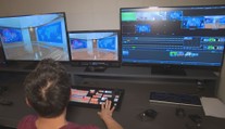 FSV UK má nové moderní studio. Studenti si v něm mohou vyzkoušet práci v televizi i rádiu