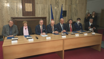 Dohoda lékařů a ministerstva je podepsána. Protesty by měly skončit