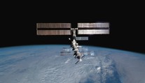 Zpátky na Měsíc a dál... 25 let ISS a druhý pokus rakety Starship