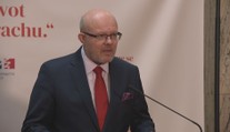 Výpadky léků můžou pokračovat ještě rok, přiznalo ministerstvo