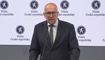Odbory, zaměstnavatelé a vláda se neshodnou na změně v odměňování nepedagogických pracovníků