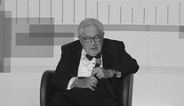 Zemřel americký diplomat Henry Kissinger. Držitel Nobelovy ceny se dožil 100 let