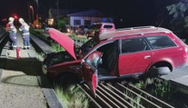 VIDEO: Honička jako z akčního filmu. Zdrogovaný řidič nakonec boural v kolejišti