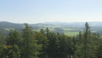 Jihočeský kraj z výšky: Oblast nabízí rozhledny, lanovky i lezeckou stěnu