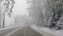 Déšť a sníh bičují Česko. Na některých místech komplikují dopravu