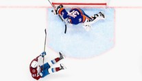 Momenty týdne v NHL: Zákrok roku, gól vsedě a Hertlova šňůra