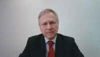 Rusko tvrdí, že letadlo sestřelily dvě rakety. Zelenskyj vyzval k mezinárodnímu vyšetřování