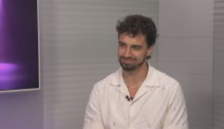 Zjišťuji, co znamená být v dnešní době člověkem. Jsme v pasti mobilů, říká herec
