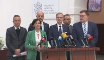 Tiskové konference poslaneckých klubů po přijetí úsporného balíčku