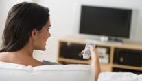 Trestné činy i sledování televize. Průzkum ukázal, co vše ovlivňují vysoké teploty