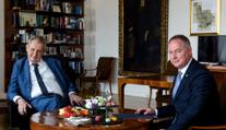 Zeman diskutoval s ministrem školství Gazdíkem. 'Vyčinil' mu jednu věc