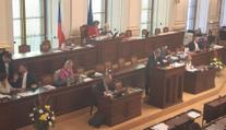 Velmi bojovná schůze. Miroslav Korecký popsal jednání v Poslanecké sněmovně