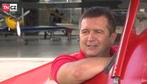 Napřímo: Hamáček prozradil tajemství červené mikiny i své koníčky