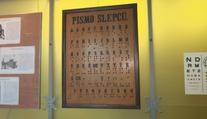 Unikátní sbírka slepecké historie. Muzeum ukazuje, jak Braille pomohl nevidomým