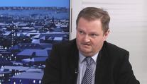 Vláda nedodržuje své vlastní zákony. Dává tím špatný příklad společnosti, říká analytik