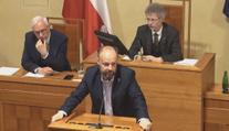 Rozšíření práv stejnopohlavních párů schválil Senát. Zbývá jen podpis prezidenta