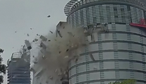 VIDEO: Obrovská rána a chaos. Takhle vypadal výbuch v obchodním domě v Tchaj-wanu