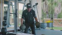 Golfový šampion Gary Player se udržuje i v 88 letech. Mladé strčí do kapsy