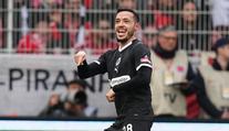 Momenty 28. kola Bundesligy: Krásné góly a voleje jako z praku