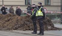 Mluvčí policie: Překvapilo nás vysypávání hnoje, zemědělci tím nedodrželi své slovo