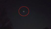 VIDEO: Kamera zaznamenala záhadné objekty na nebi. Šlo o UFO?