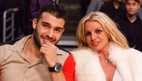 Rozvod Britney Spears může mediálně překonat rozvod Deppa a Heard, říká bulvární novinářka