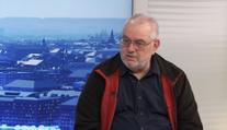 Automobilky jsou na elektromobily připravené. Problém je, že na ně lidé nemají, říká odborník