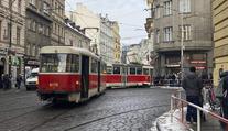 V centru Prahy vykolejila tramvaj a vjela na chodník. Zraněný nikdo nebyl