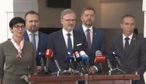 Vláda hlasování o nedůvěře ustála. Dle Fialy šlo o předvolební kampaň opozice