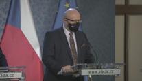 V Česku odstartuje očkování další vakcínou proti covidu, oznámil Válek