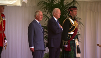 Biden navštívil Británii. Ve Windsoru ho přijal král Karel III.