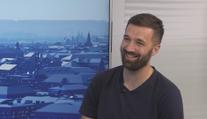 Letošní mistrovství je lehce bizarní, říká fotbalový komentátor