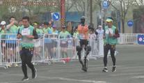 VIDEO: Maratonec bez živého srdce přepsal historii. A ani se nezapotil