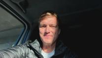 Půjčovny lodí si letošní sezónu pochvalují. Na Vltavě přibylo rodin a cizinců, říká manažer