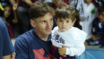 První fotbalové kroky! Barcelona si pojistila malého Messiho