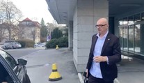 Ministr Klempíř měl dopravní nehodu. Skončil v nemocnici