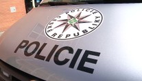Zdrogovaný řidič se zákazem ujížděl a utíkal před policí. Ta ho nakonec dopadla