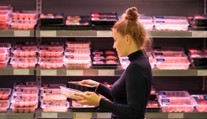 V prodejně našli kuřecí se salmonelou. Zkontrolujte si mrazáky, vyzývá Tesco
