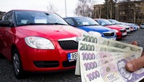 Nižší pokuty za zhasnutá světla: Co dalšího chce Ťok ještě změnit?