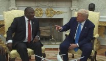 Trump zaskočil prezidenta JAR. Zabíjíte bělochy? zeptal se ho