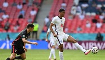 Angličan se stal nejmladším hráčem v historii Eura. Může být letos překonán