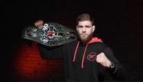 Procházka bude bránit titul, v cestě mu stojí dopingový hříšník z UFC