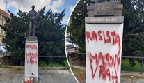 V Praze někdo posprejoval sochu Edvarda Beneše: "Masový vrah"