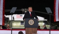 Trump chce dokázat, že vyhrál i minulé volby. Pouští se do hledání důkazů